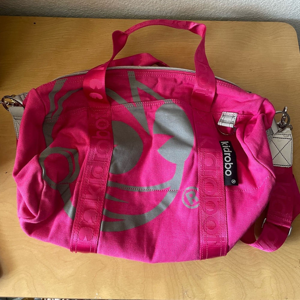 Kidrobot fatcap bag